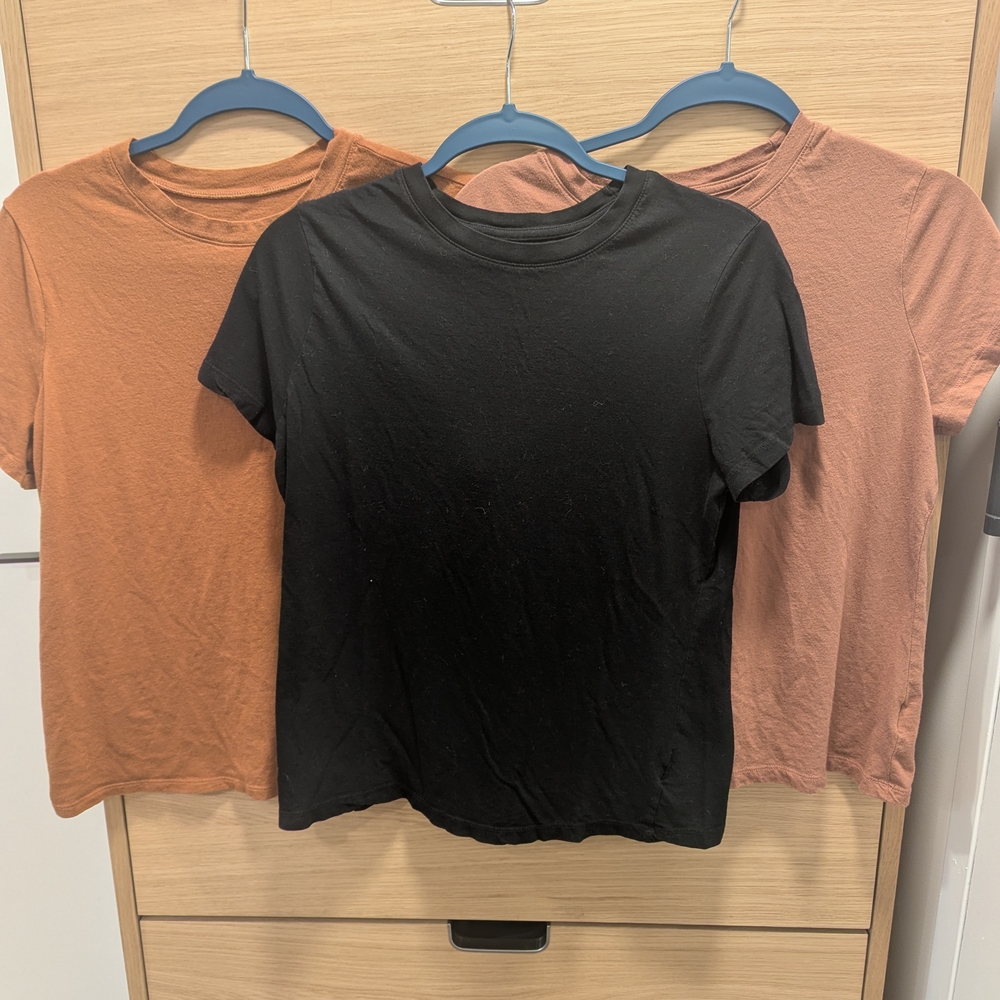 Set of 3 A New Day Size Medium Super Soft Women's Tshirts - Free In Bundle